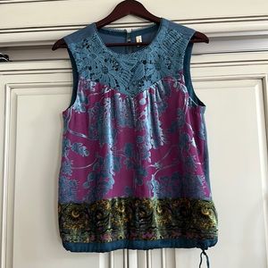 Beautiful Anthropologie crushed velvet top with draw strong waist